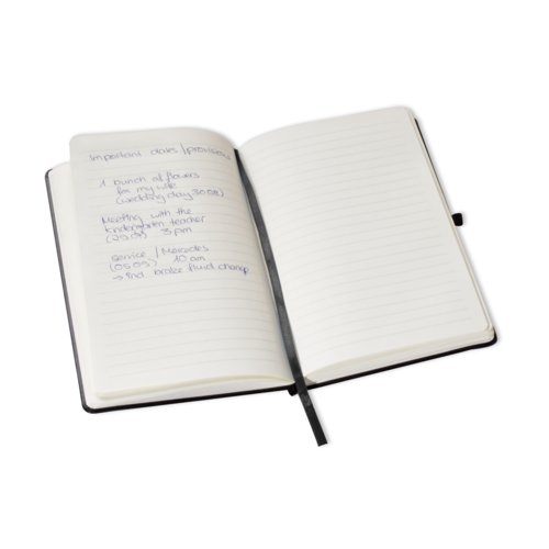Schwarzes Notizbuch mit Hardcover und Lesezeichen.