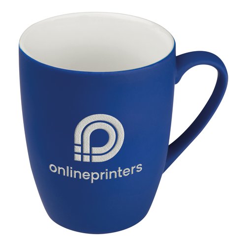 Blaue Keramiktasse mit Henkel.