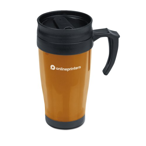 Oranger Kunststoffbecher mit Deckel und Henkel.