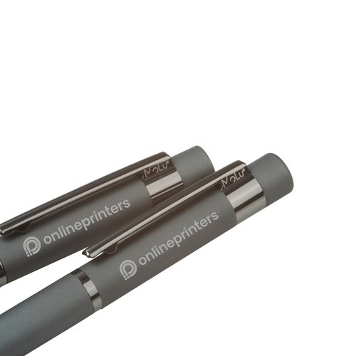 Anthrazitfarbenes Schreibset mit Kugelschreiber und Etui.