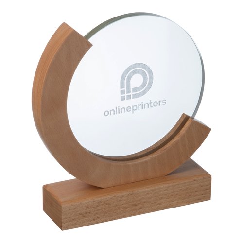 Holz Pokal mit rundem Glaselement.