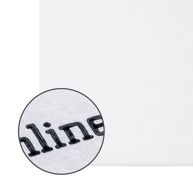 Bild Vergr��erter Blick auf Chromokarton mit beschichtetem Finish und stabiler Haptik.